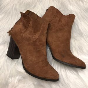 Tan Faux-suede Ankle Boots!